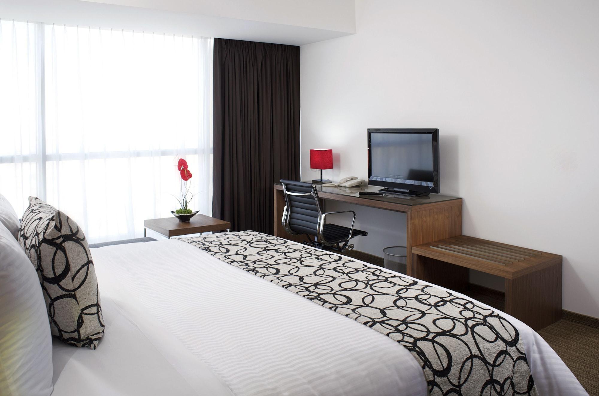 Casa Inn Premium Hotel Queretaro Miranda Esterno foto A bedroom at the hotel